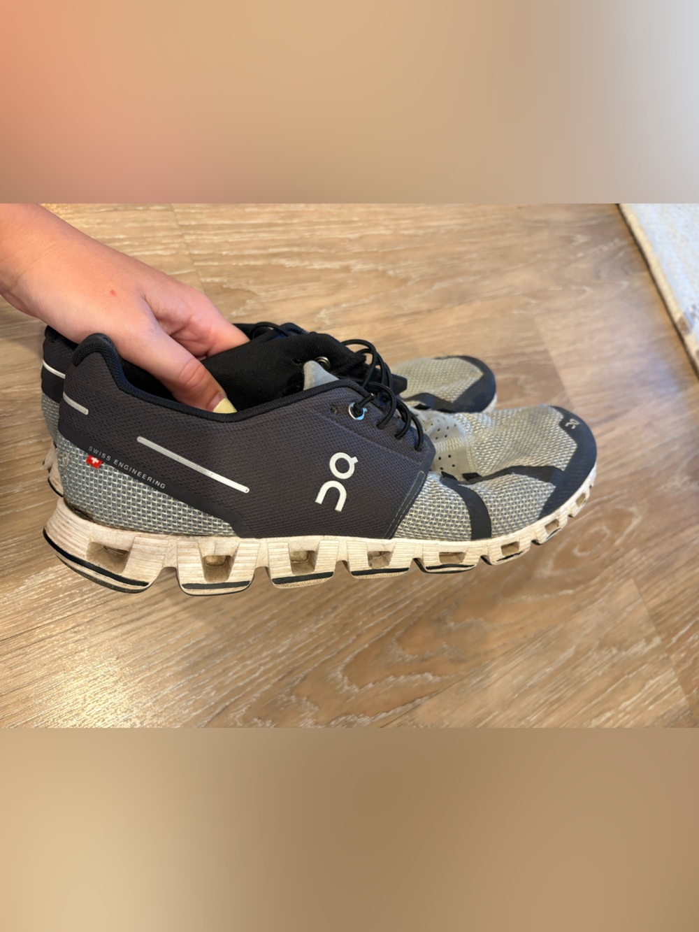 On Running Men's Athletic Shoes Black and Gray